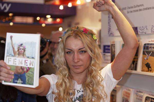 24 Mar 2013, Paris, France --- Paris, France. 24th March 2013 -- Inna Shevchenko presents the book FEMEN. -- Inna Shevchenko presents their book FEMEN at the Book Fair. The organization © infosart/Demotix/Corbis