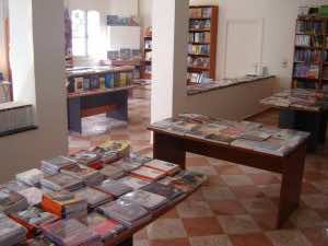 Library at the ALIF Post, a part of the American Language Center in Fez. Photo by Yahya Bouhafa for Morocco World News
