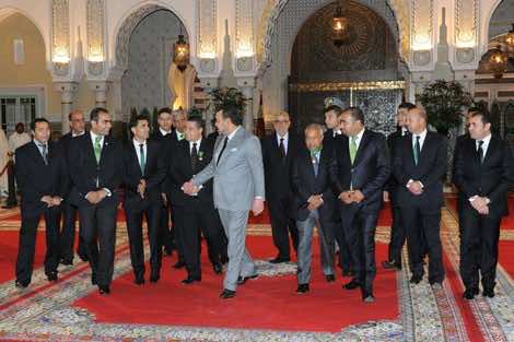 king receives Raja 3