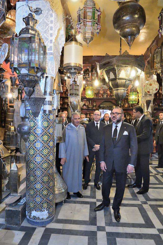 king-mohammed-vi-visits-restored-historical-sites-in-el-mellah-neighborhood-in-marrakech