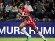 Usain Bolt is turning his career around. After breaking world sprinting records, the Jamaican now wants to break records in football.