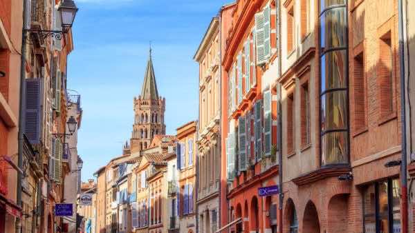 Moroccan General Consulate in Toulouse Offers Aid to Stranded Nationals