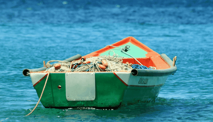 Morocco’s Navy Assists 50 Sub-Saharan Irregular Migrants Morocco’s Navy Assists 50 Sub-Saharan Irregular Migrants