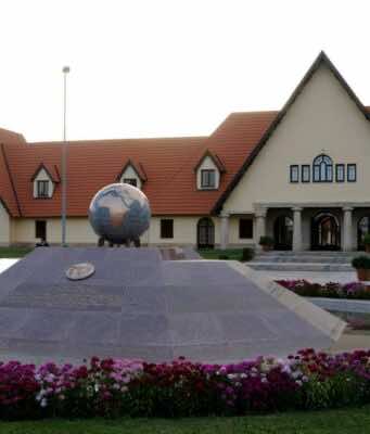 Al Akhawayn 1st University in Africa Accredited for Online Instruction