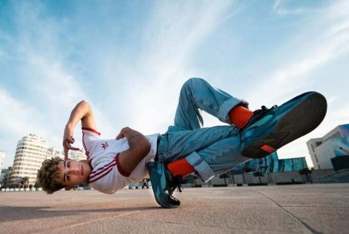 Tarzanisme: Journey of a Professional Moroccan Breakdancer Tarzanisme: Journey of a Professional Moroccan Breakdancer