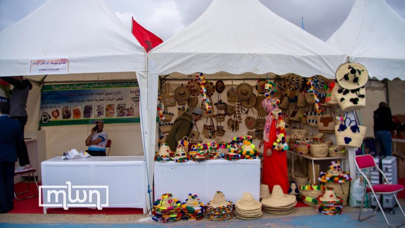 Traditional hnadicrafts at TBET village 