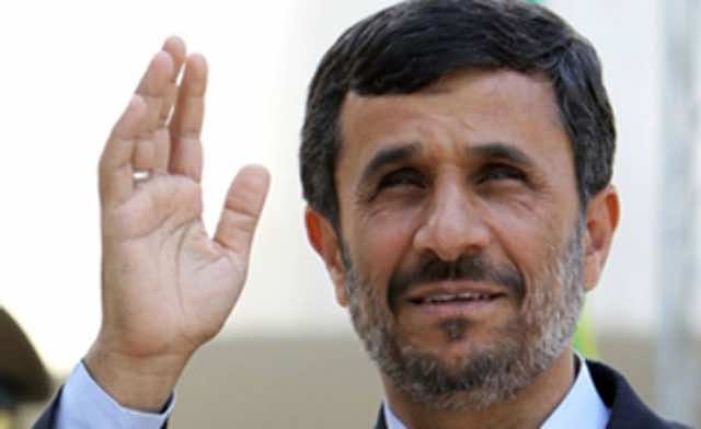 Ahmadinejad in Cairo, first visit by Iran leader since 1979