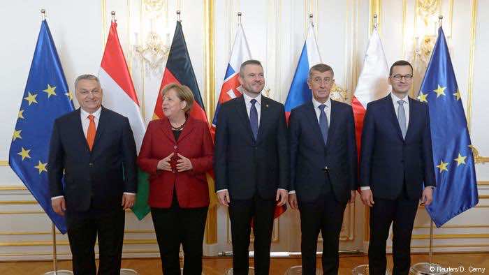 Merkel, Visegrad to Team Up in Morocco to Reduce Irregular Migration