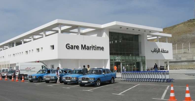 Bad Weather Conditions Disrupt Sea Traffic Between Tangier and Tarifa