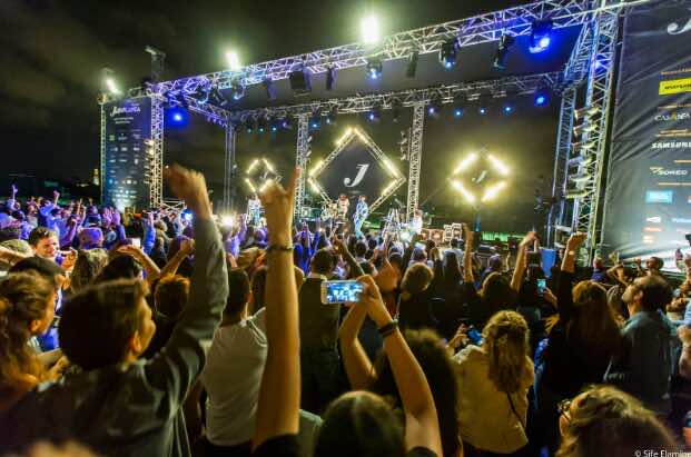 ‘We love Morocco’: British Electro Group Metronomy Lights Up Jazzablanca
