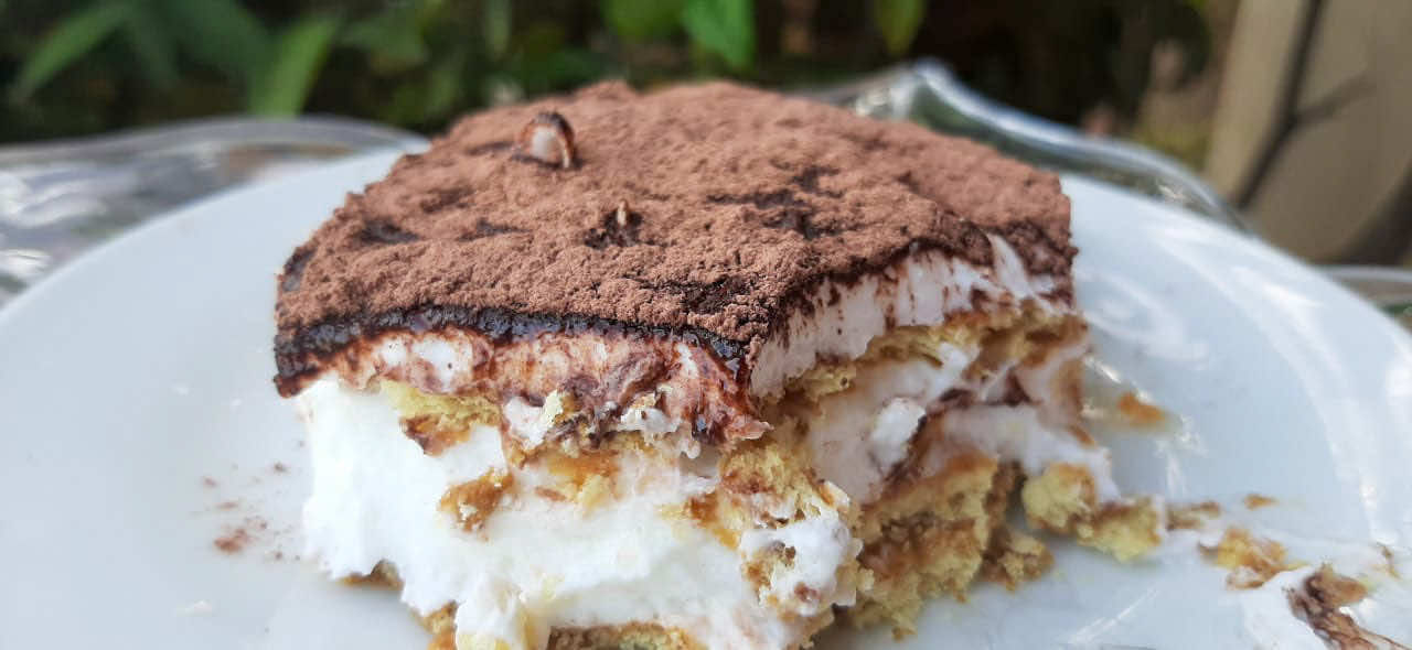 Cooking for the Lazy: 5 Minute Biscuit Tiramisu