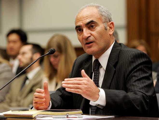 Moncef Slaoui to Divest $10 Million From Moderna After Trump Appointed Him