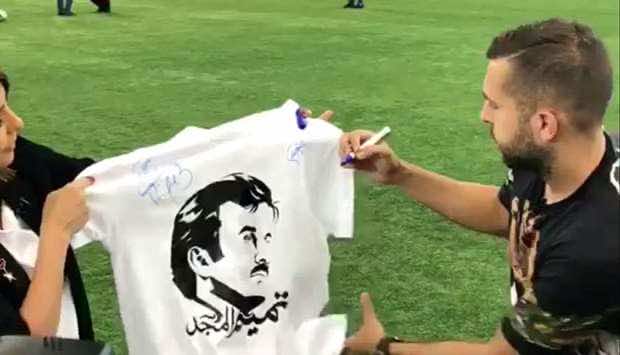 FC Barcelona Star Signs T-Shirt in Solidarity with Qatar