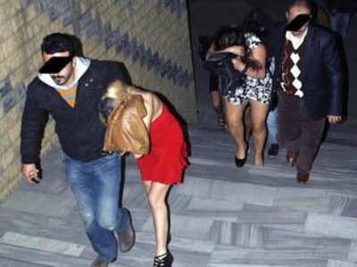 Marrakech: Three Gulf Men, Three Women Arrested for Prostitution
