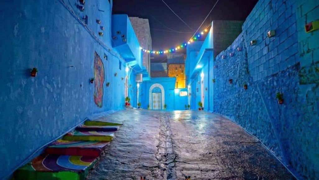 Iraqi Youth Paint Mosul Neighborhood Blue to Emulate Chefchaouen