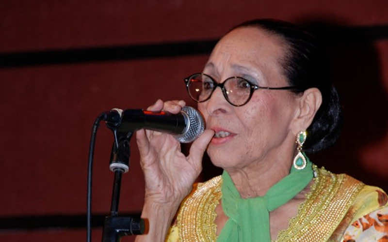 King Mohammed VI Extends Condolences to Haja El Hamdaouia’s Family