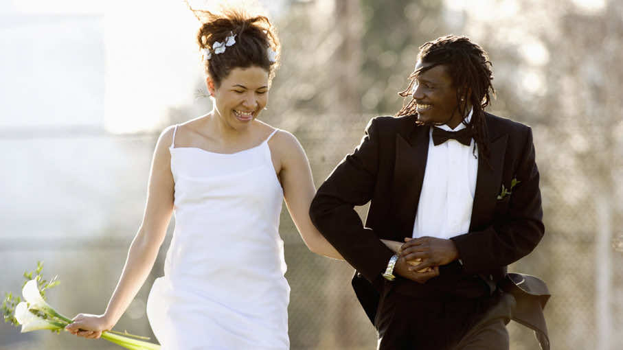 Study: Majority of Parisians Reluctant to Marry Africans