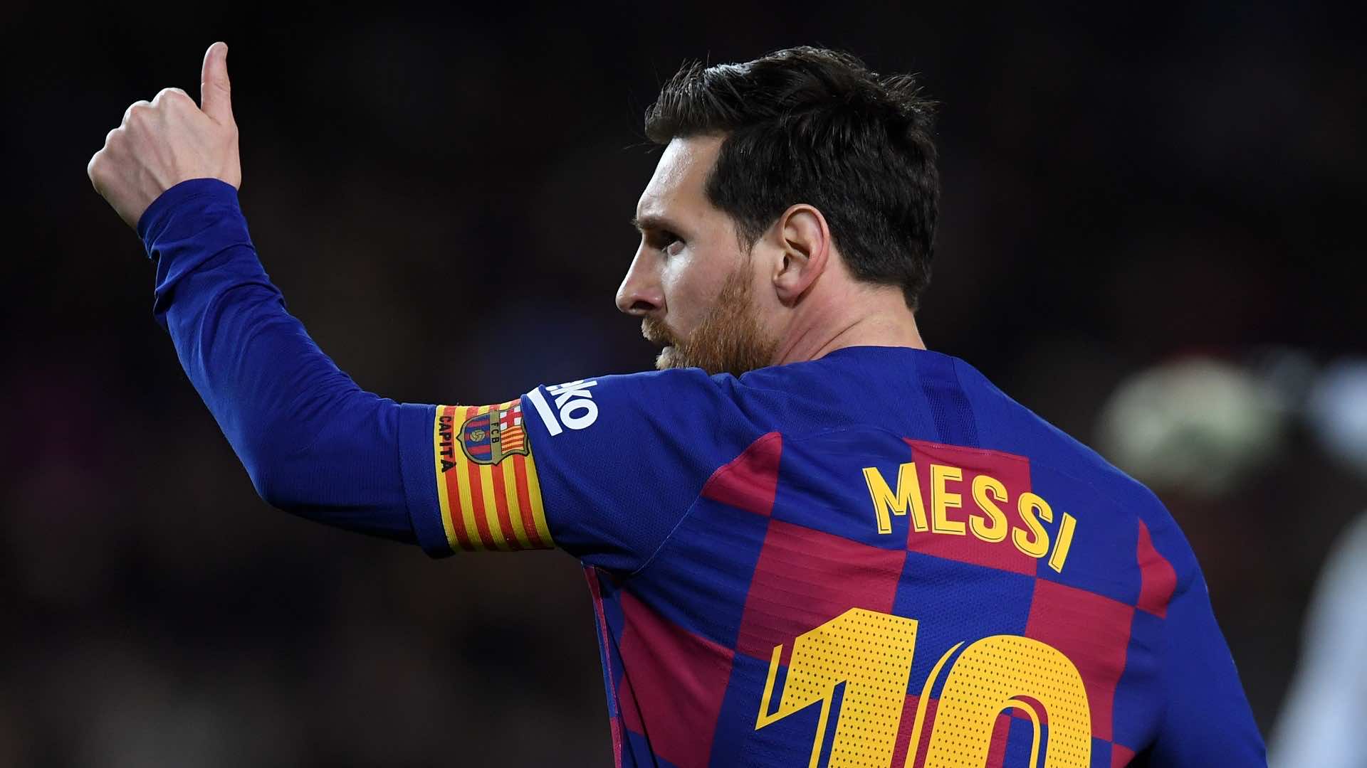 Messi Decides to Stay With FC Barcelona for One More Season