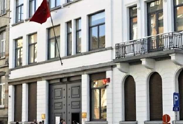 Moroccan Man Sets Himself on Fire in front of Morocco’s Consulate in Spain