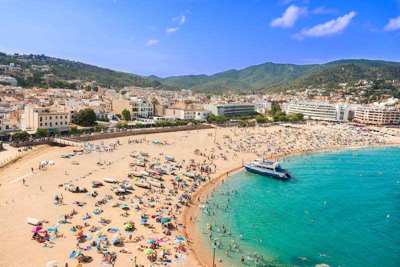 Moroccans Spent MAD 15.7 Billion on Foreign Travel in 2017