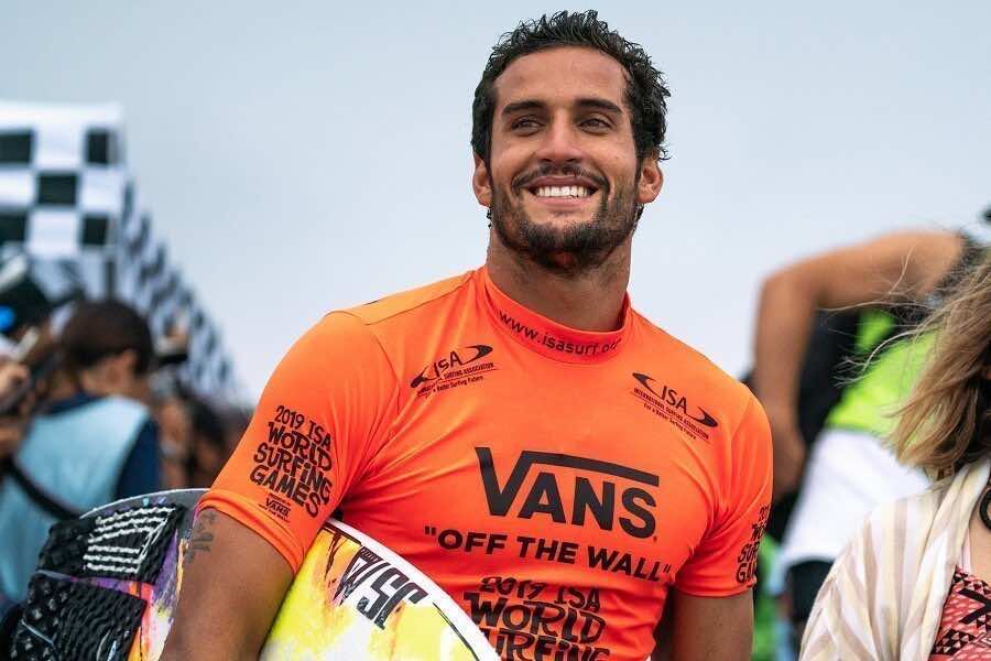 Morocco’s Ramzi Boukhiam Wins World Surfing Stage, Becomes 2nd Worldwide