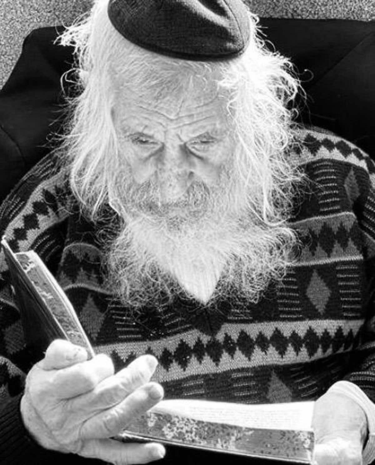 Revered Moroccan Rabbi Yossef Abdelhak Dies of COVID-19