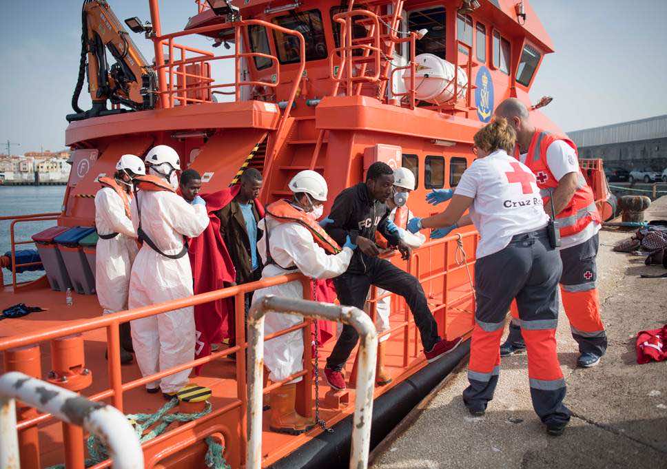 Red Cross Rescues 2 Moroccans in Ceuta After Attempt to Swim to Spain