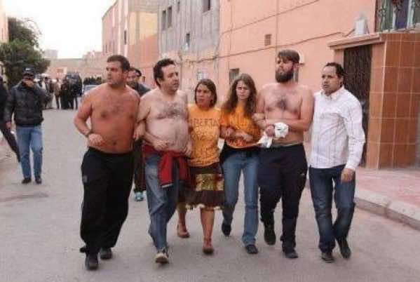 Sahara: authorities disperse a demonstration by topless Spanish women