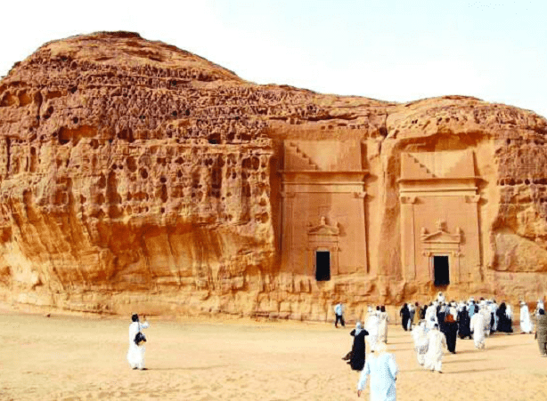 Saudi Arabia Allows Unmarried Foreign Couple to Share Hotel Room