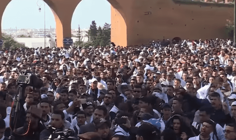Security Use Water Cannons to Disperse Protesting Teachers in Rabat