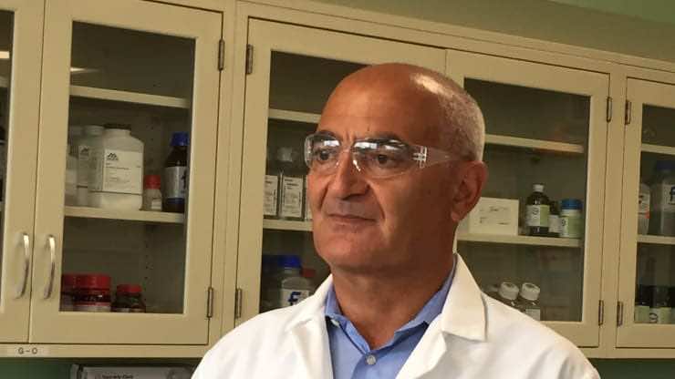 US: Moroccan-Born Moncef Slaoui Resigns from “Operation Warp Speed”