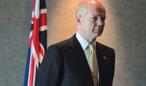 UK foreign secretary in surprise Libya visit