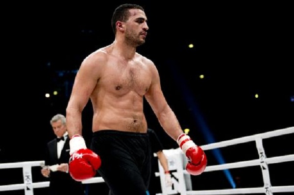 World Kickboxing Champion Shock Fans By Announcing Retirement