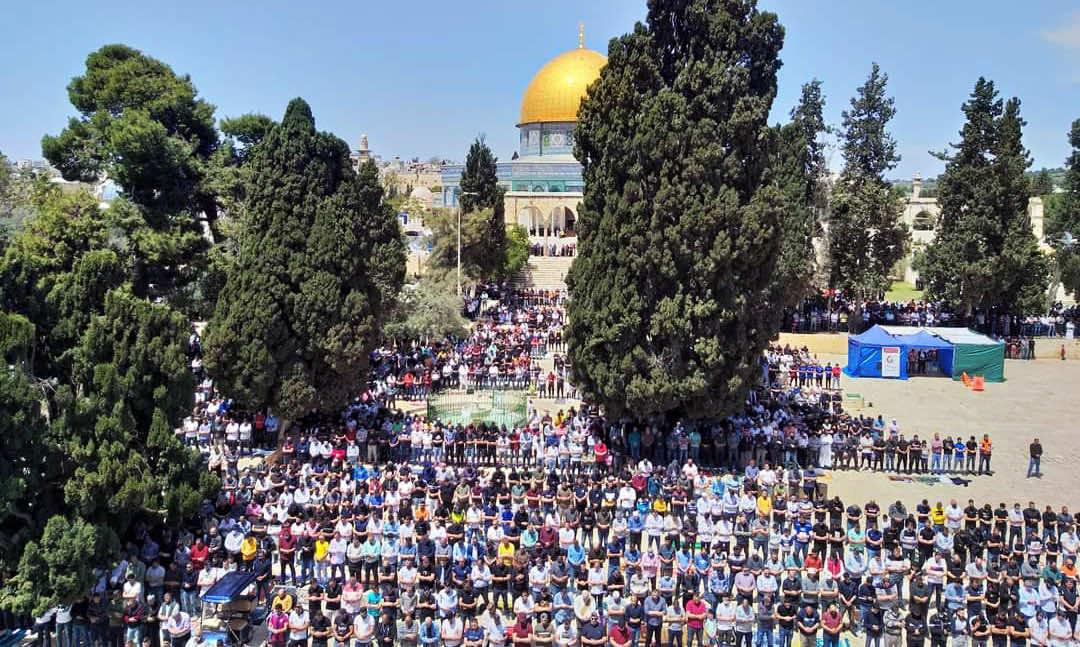 Friday Prayers Draw 70,000 Palestinians to Al Aqsa Mosque