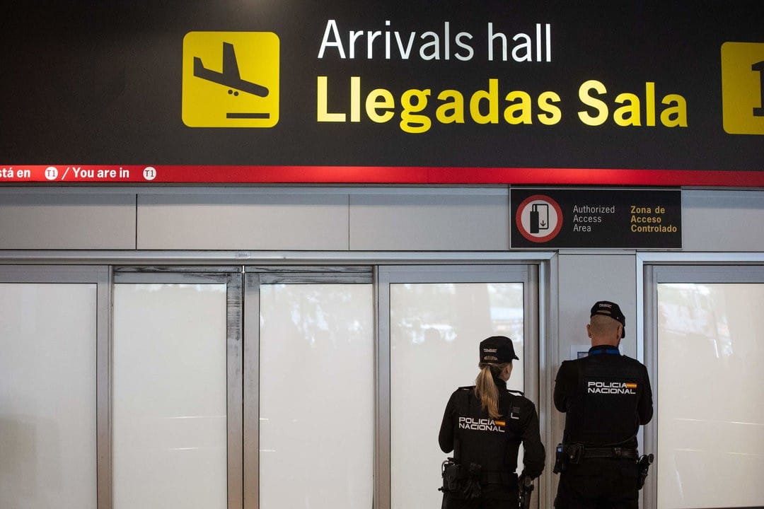 Asylum Fraud: Spanish Police Call for Transit Visa Requirement for Moroccans