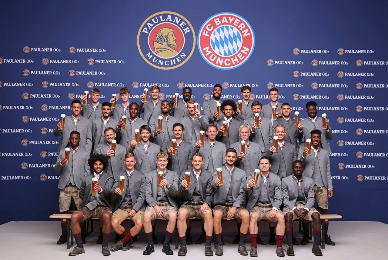 Bayern Munich’s Noussair Mazraoui, Sadio Mane Refuse to Pose Holding Beer