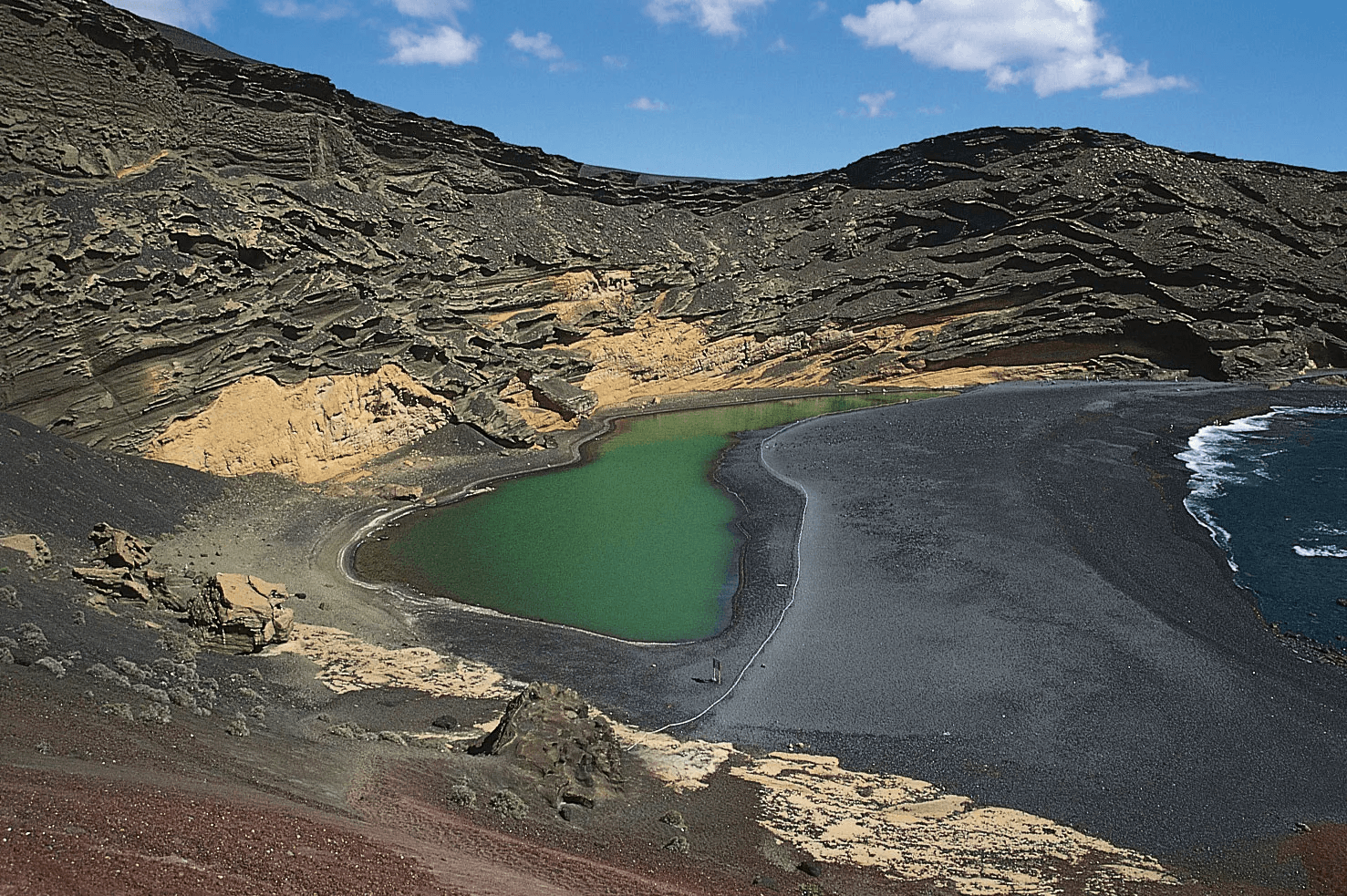 Canary Islands’ Civil Guard Seizes 1.6 Tons of Hashish with Morocco’s Assistance