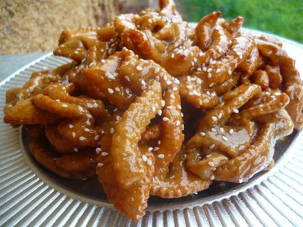 Moroccan Ramadan Pastry: Recipe for Chebbakia