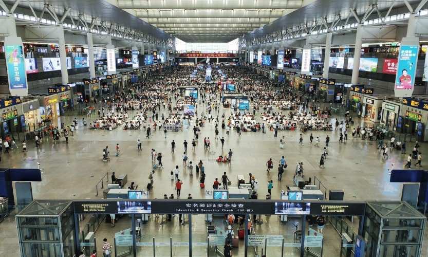 Downhearted, Stranded Moroccan Students Wish to Return to China