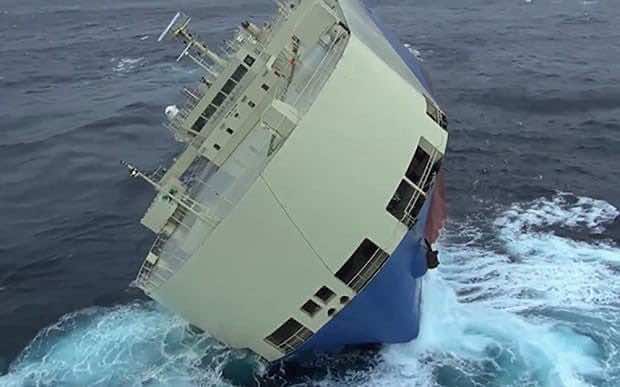 Fuel Ship Sinks Off Tunisia, Risks Causing ‘Environmental Disaster’
