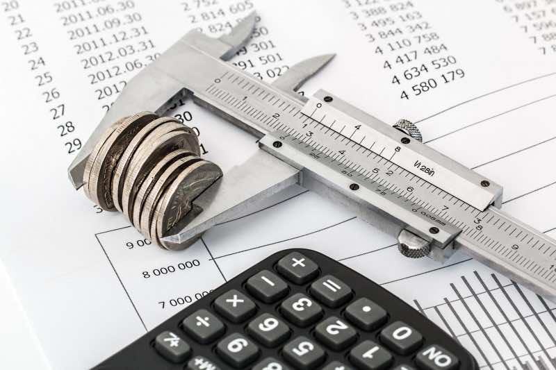 Government to Tax Banks, Insurance Companies to Reduce Deficit