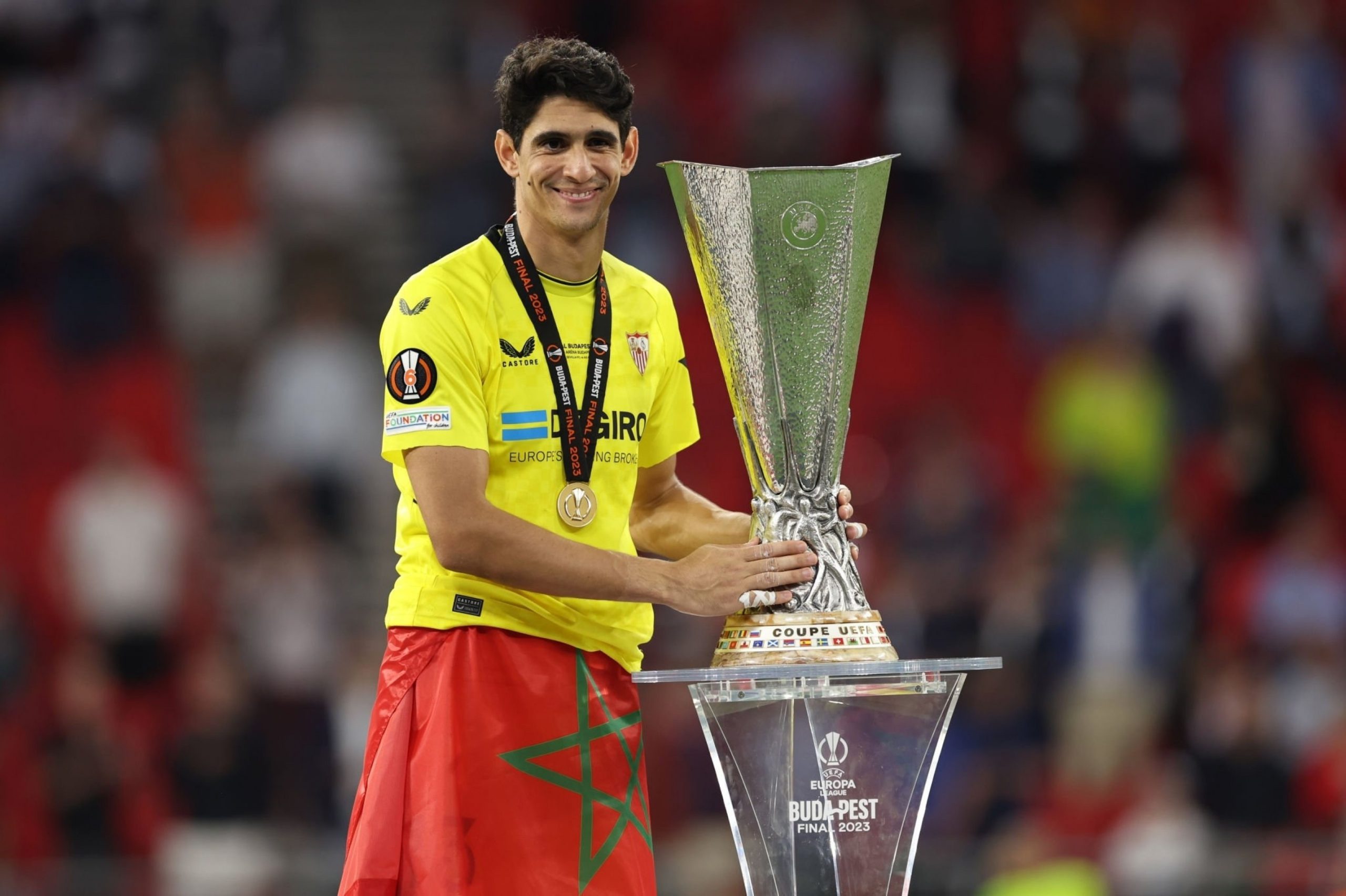 International Media Celebrates Yassine Bounou, Hankook Player of Europa League Final
