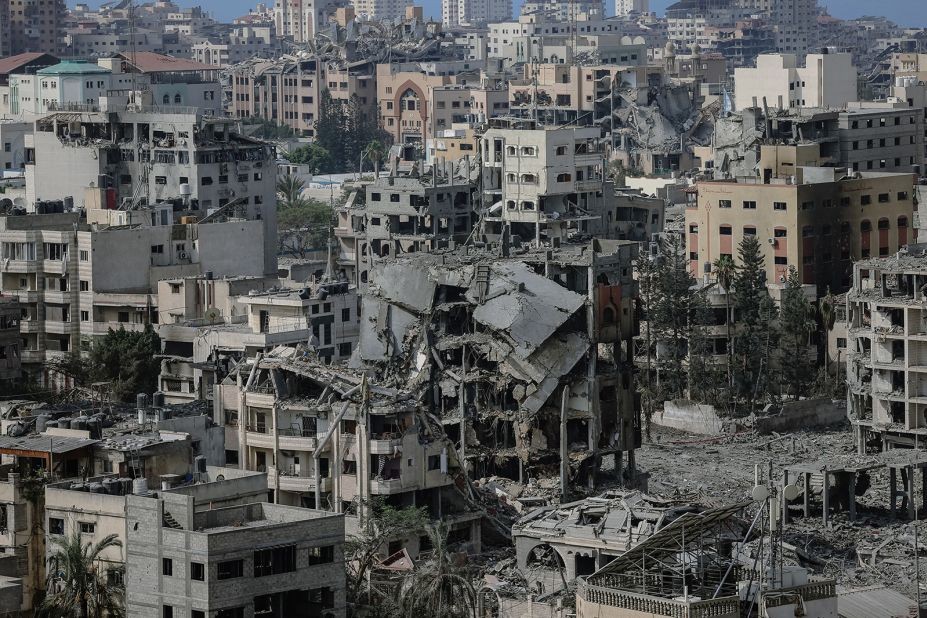 Israeli Airstrikes Kill 704 Palestinians in Past 24 Hours