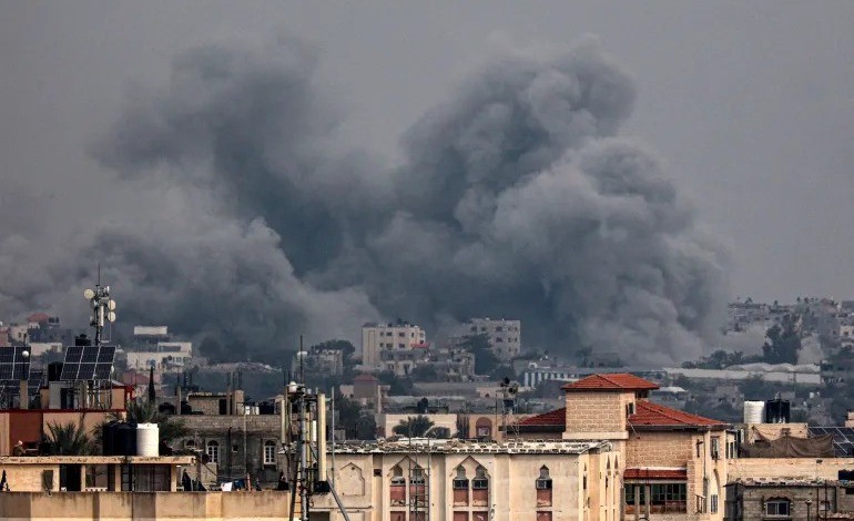 Israeli Occupation Forces Target 30,000 Gazans in Supposedly ‘Safe’ Shelters