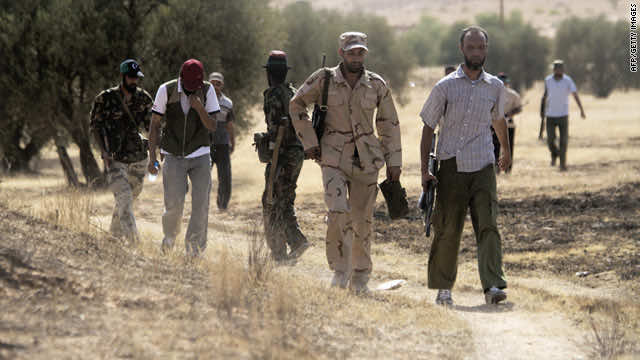 Rights group: Libyan rebels looted and beat civilians