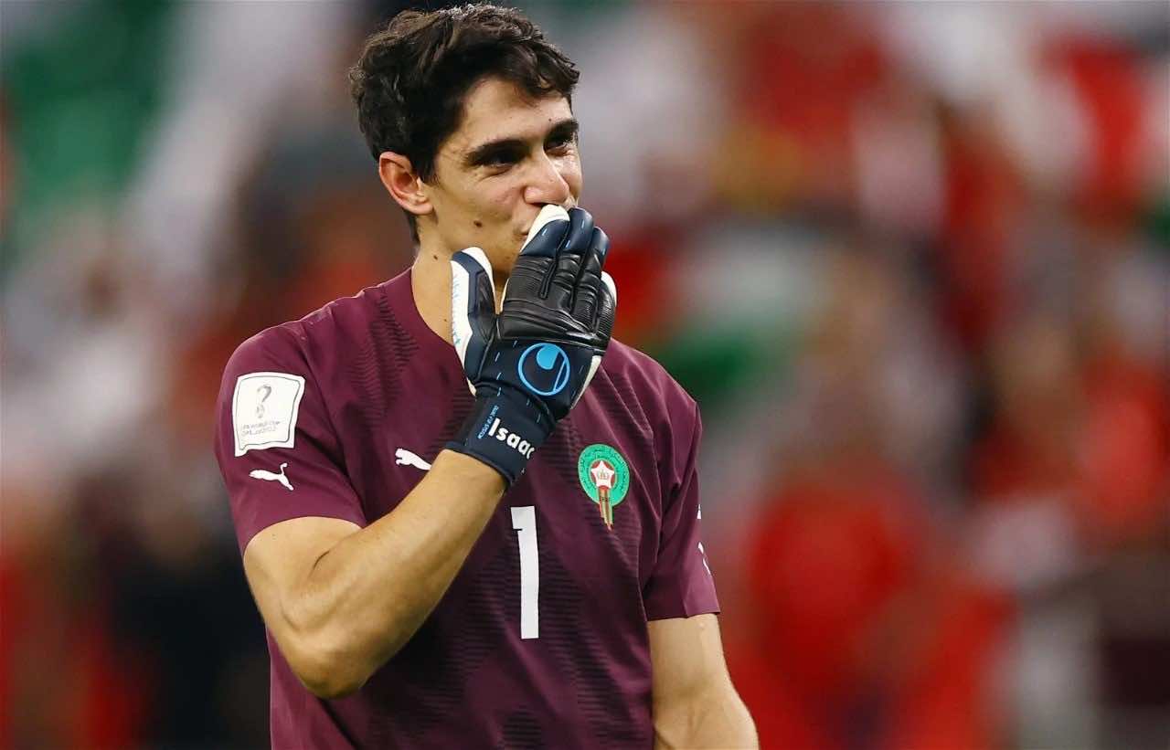 Manchester United Interested in Signing Yassine Bounou