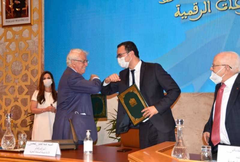 Minister of Culture Signs Deal to Create New Annual Prize for Cultural Publications