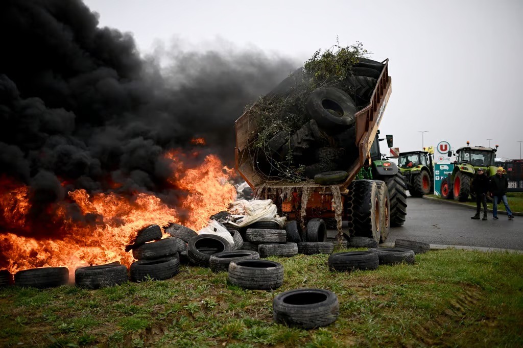 Moroccan Confederation Condemns European Farmer’s Vandalism of Agricultural Exports
