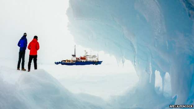 Third attempt fails to rescue Russian ship stuck in ice