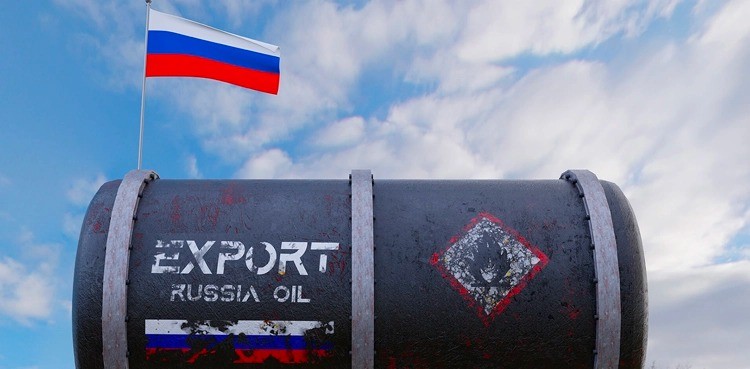 Russia To Cut Oil Production as Western Sanctions Tighten